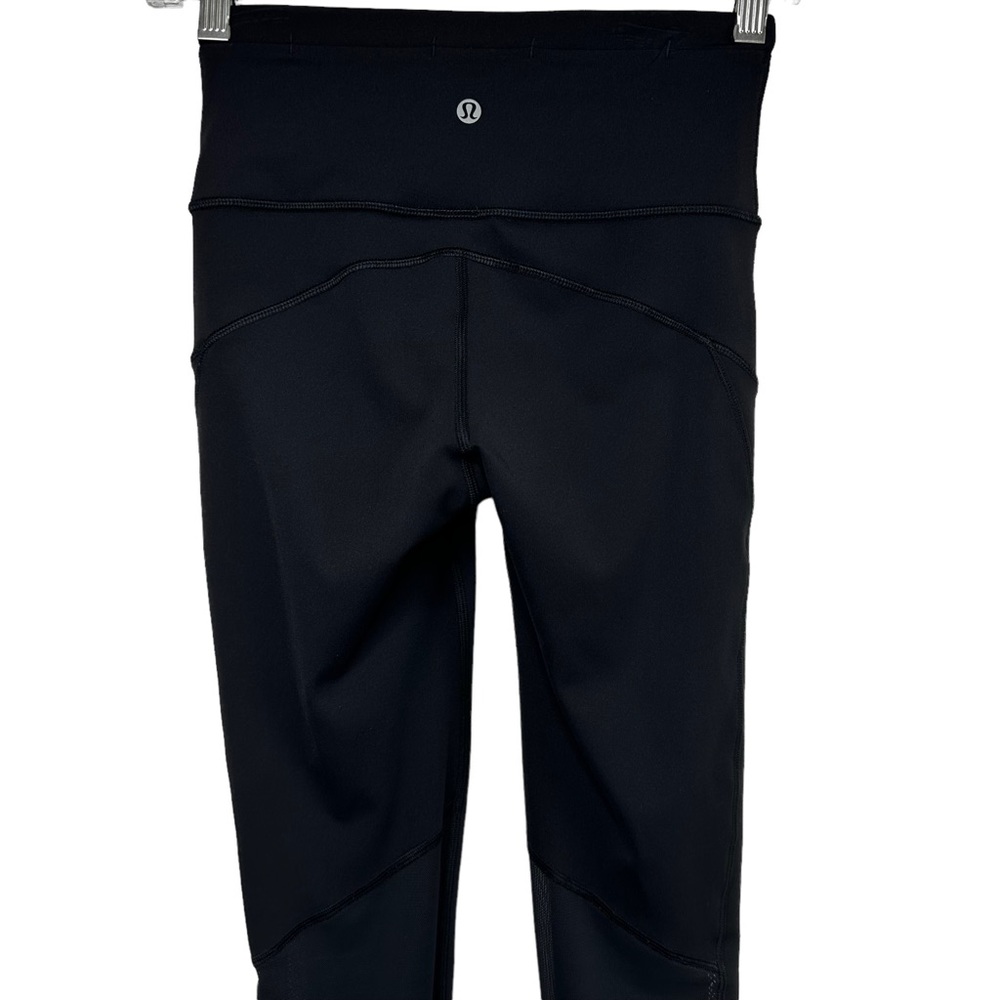 Lululemon Hit It 21” Crop Black Leggings Size 2 Mesh Luxtreme Drawcord - Picture 10 of 16